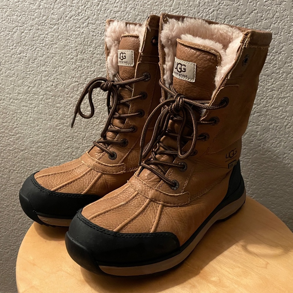 UGG Adirondack Mid Boots in Chestnut - Women’s Size 7